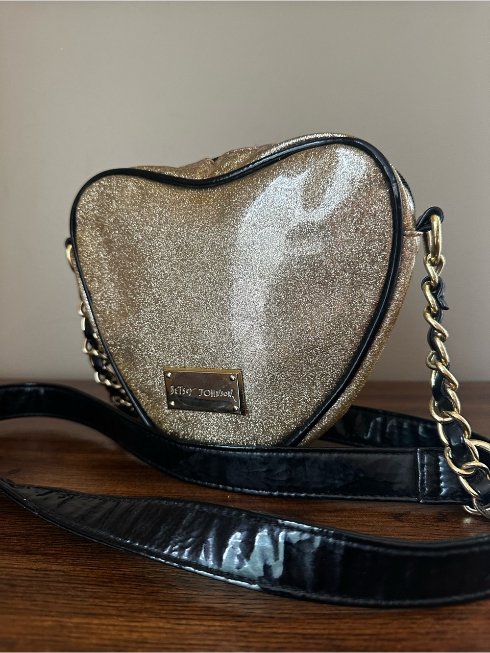 Betsey Johnson Gold Glitter Heart Crossbody